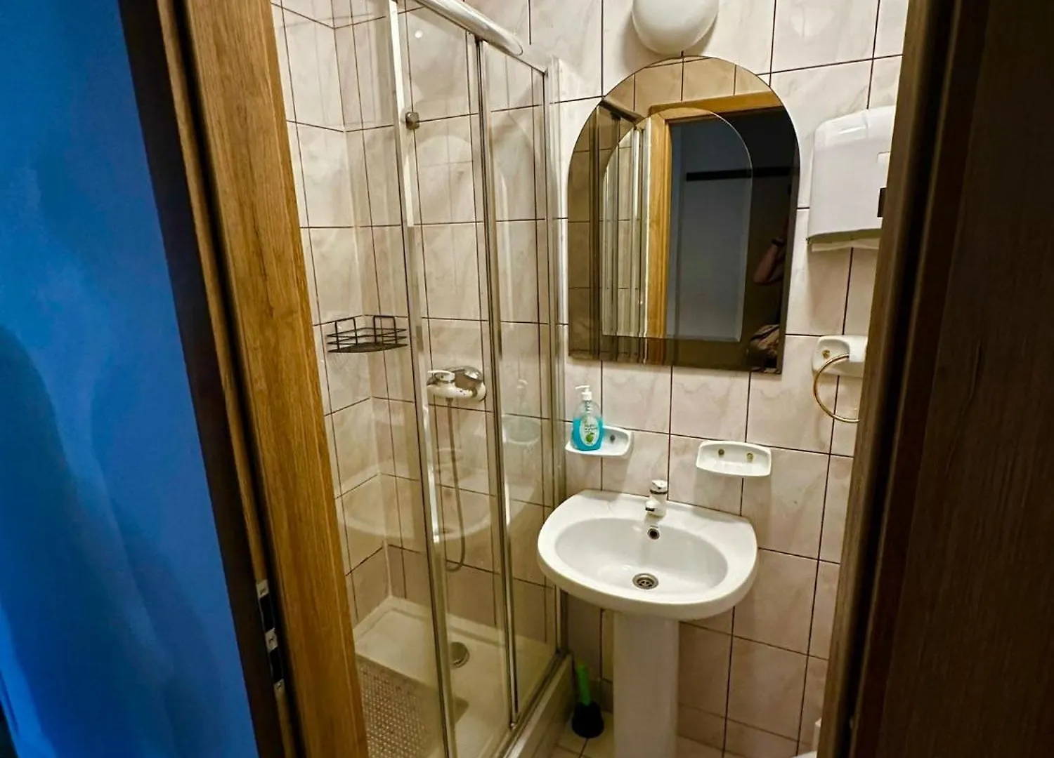 Hostel Tolek وارسو