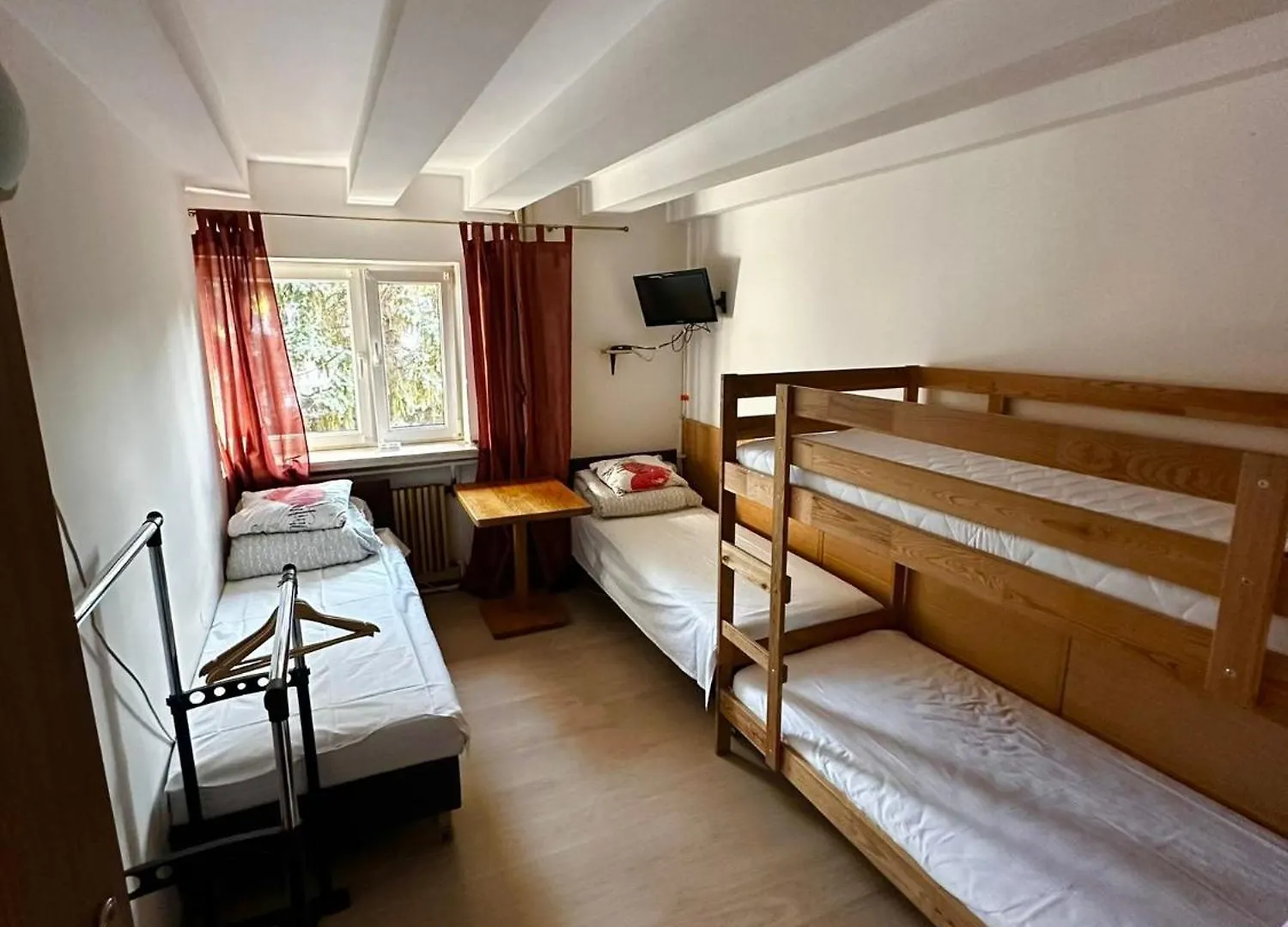Hostel Tolek وارسو 0*,